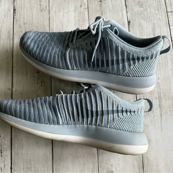 PREOWNED NIKE WOMENS ROSHE TWO FLY KNIT RUNNING SNEAKERS BLUE RIBBED SIZE 8.5 - Picture 6 of 9
